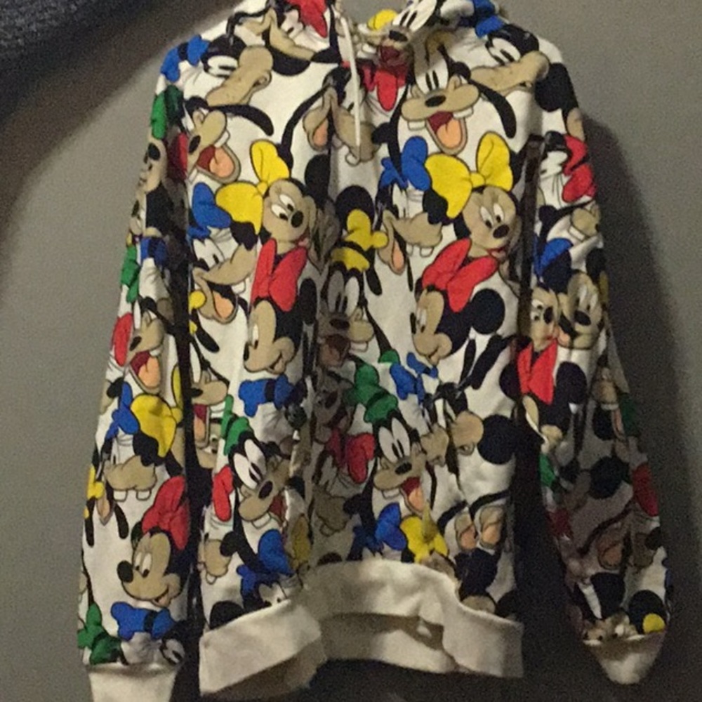 Levi's x Disney's Mickey and Friends Graphic Hoodie Size XL